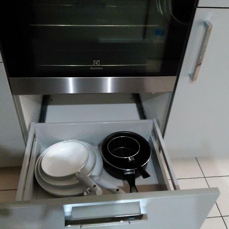 Bel Et Spacieux Appartement De 84 M² Avec Parking Tres Proche Du Metro Garibaldi Lião Exterior foto
