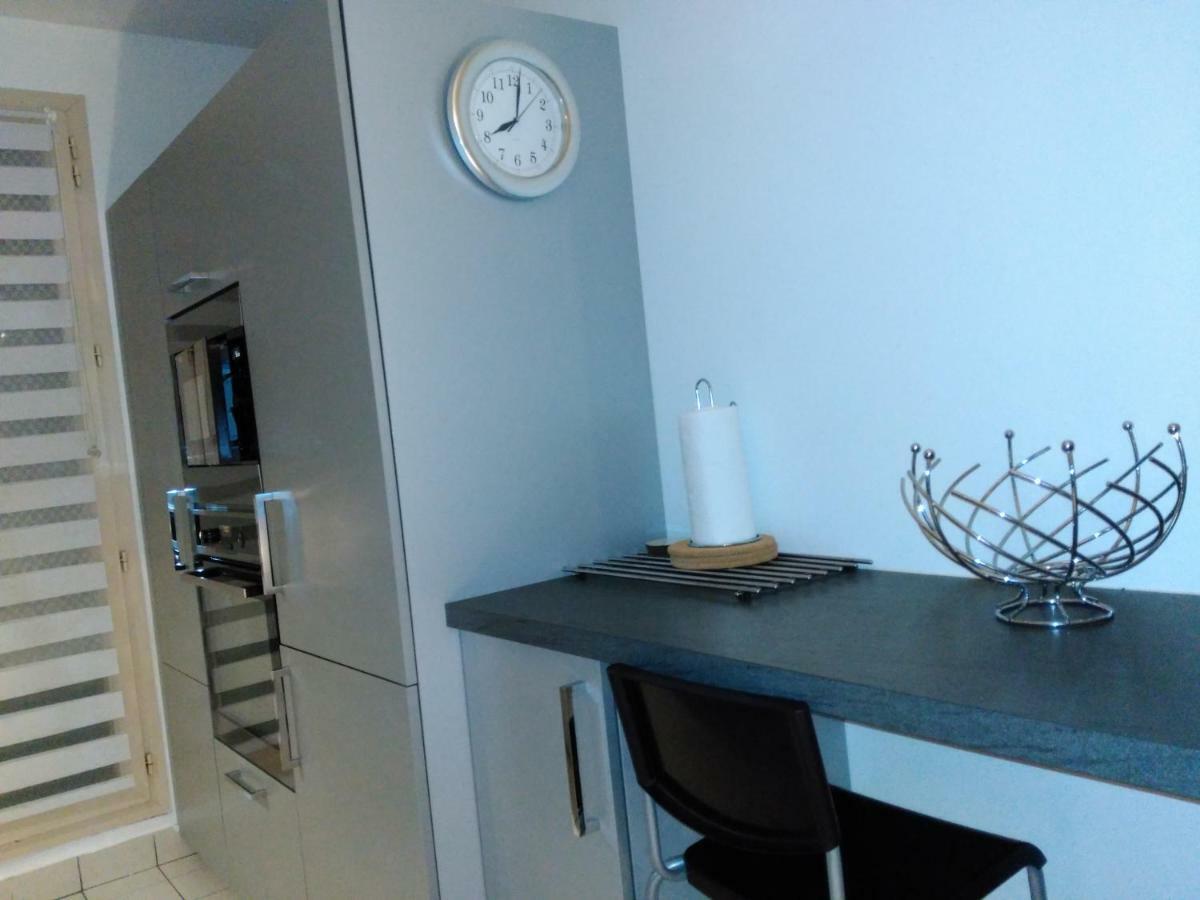 Bel Et Spacieux Appartement De 84 M² Avec Parking Tres Proche Du Metro Garibaldi Lião Exterior foto