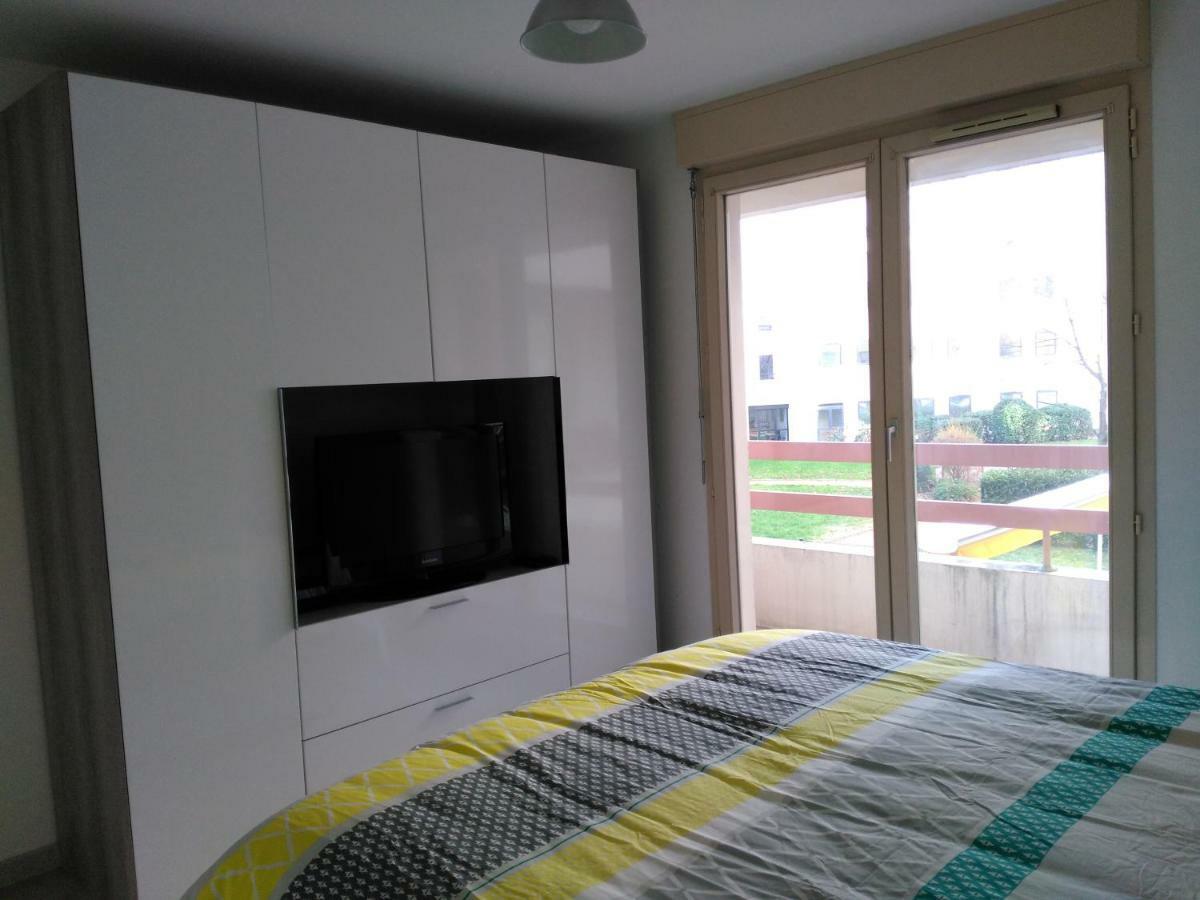 Bel Et Spacieux Appartement De 84 M² Avec Parking Tres Proche Du Metro Garibaldi Lião Exterior foto